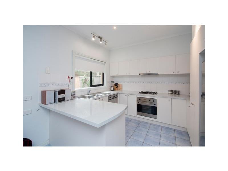 4/276 Nepean Highway, Seaford VIC 3198