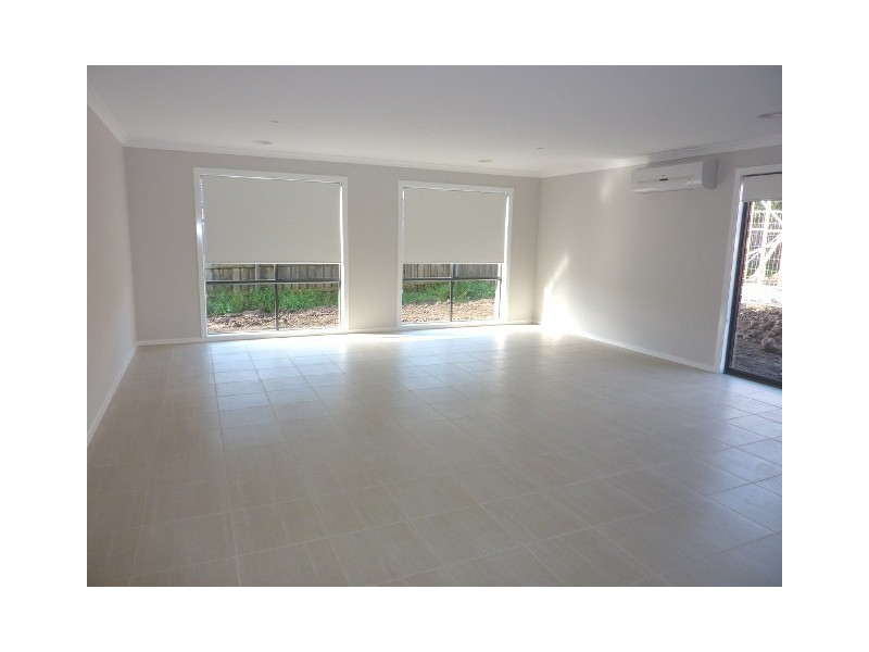 10 Paradise Way, Skye VIC 3977