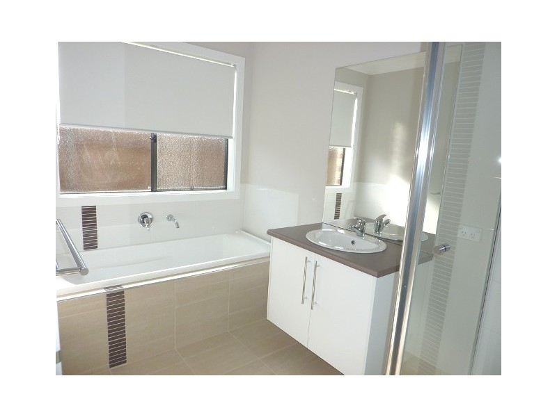 10 Paradise Way, Skye VIC 3977