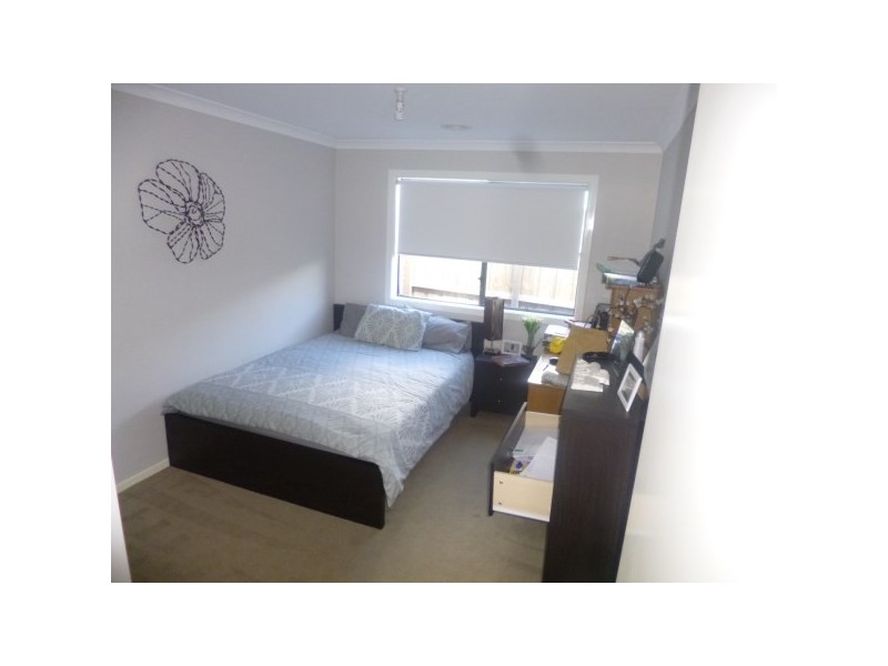 10 Paradise Way, Skye VIC 3977