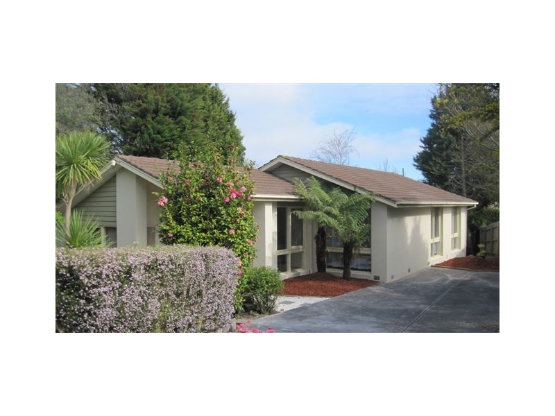 4 Gregory Ave, Frankston South VIC 3199