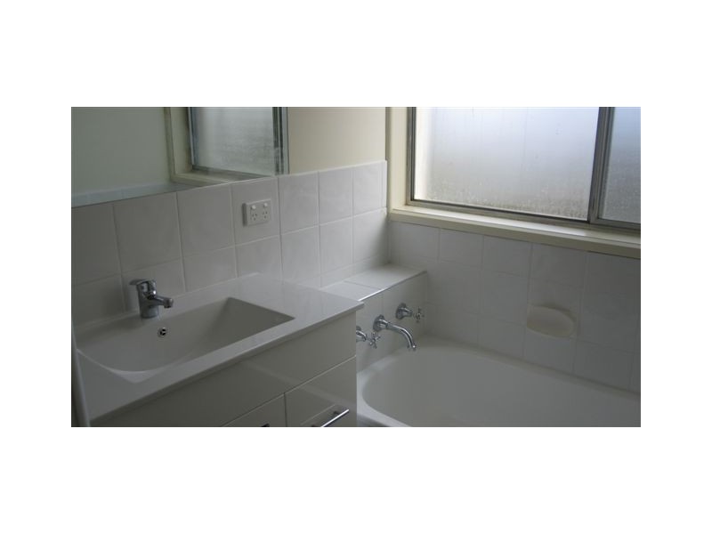 4 Gregory Ave, Frankston South VIC 3199