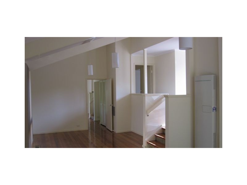 4 Gregory Ave, Frankston South VIC 3199