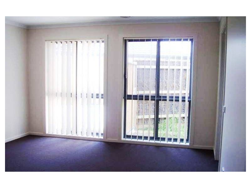 2/8 Hood Street, Frankston VIC 3199