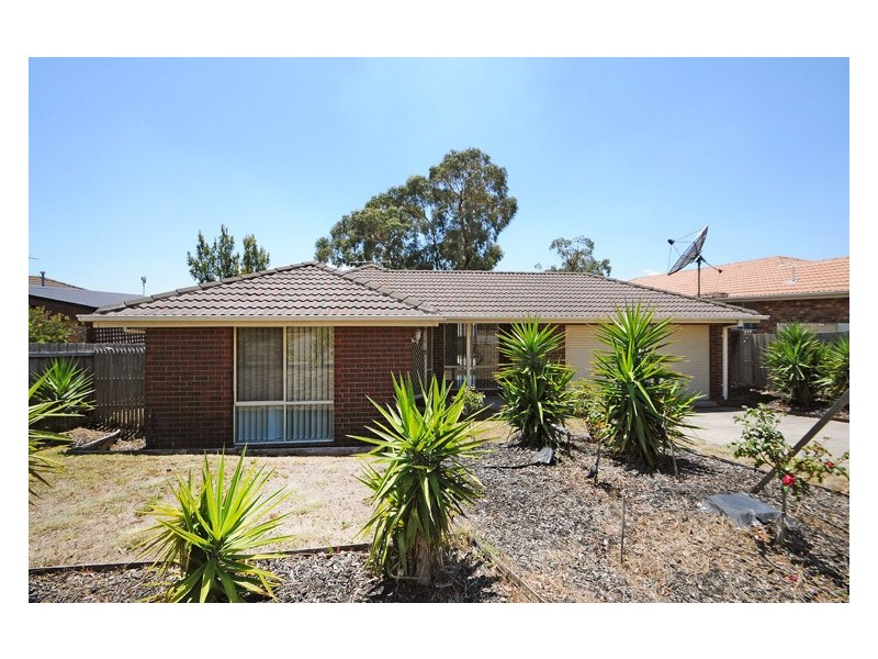 72 Orama Avenue, Carrum Downs VIC 3201