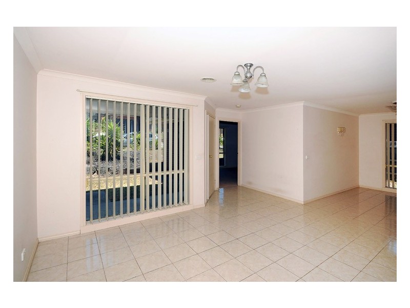 72 Orama Avenue, Carrum Downs VIC 3201