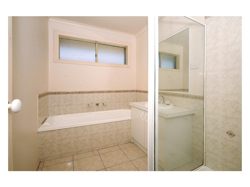 72 Orama Avenue, Carrum Downs VIC 3201