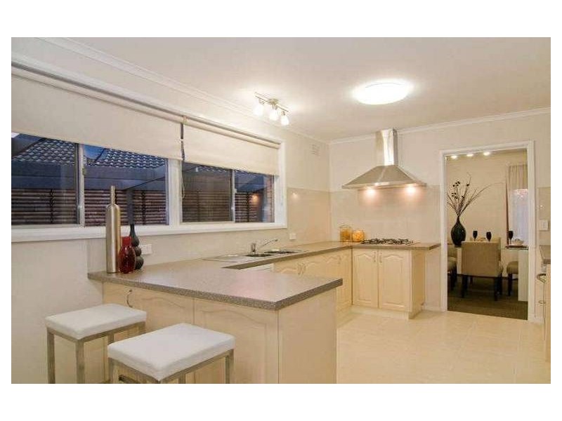 9 Almora Close, Frankston VIC 3199