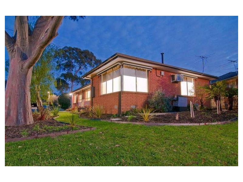 9 Almora Close, Frankston VIC 3199