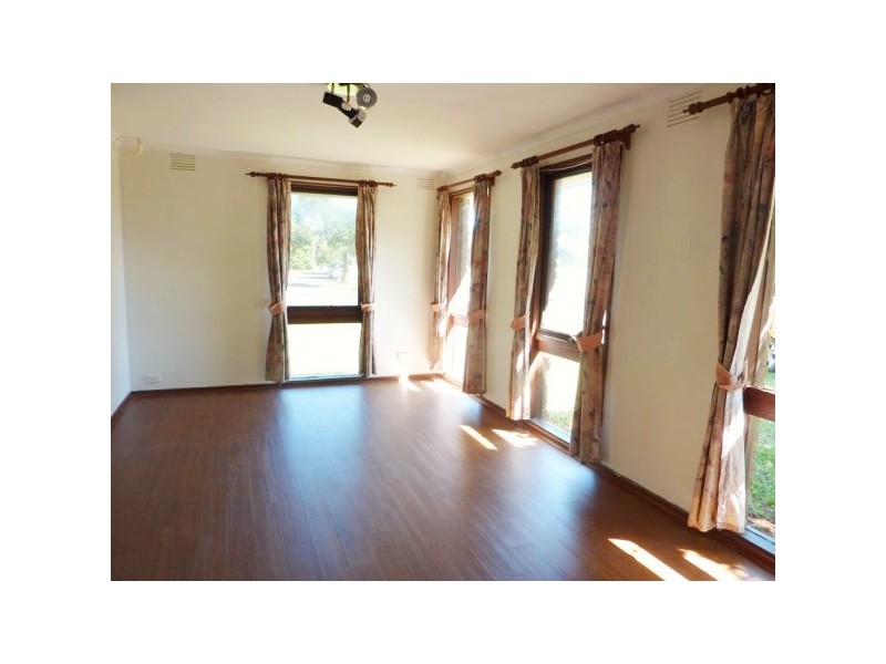 17 Richmond Avenue, Carrum Downs VIC 3201