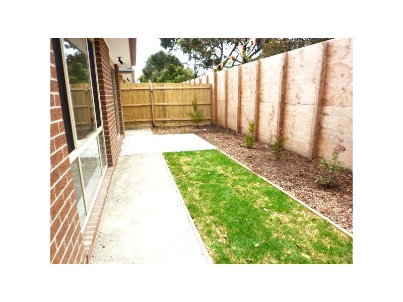 28/105 McMahons Road, Frankston VIC 3199