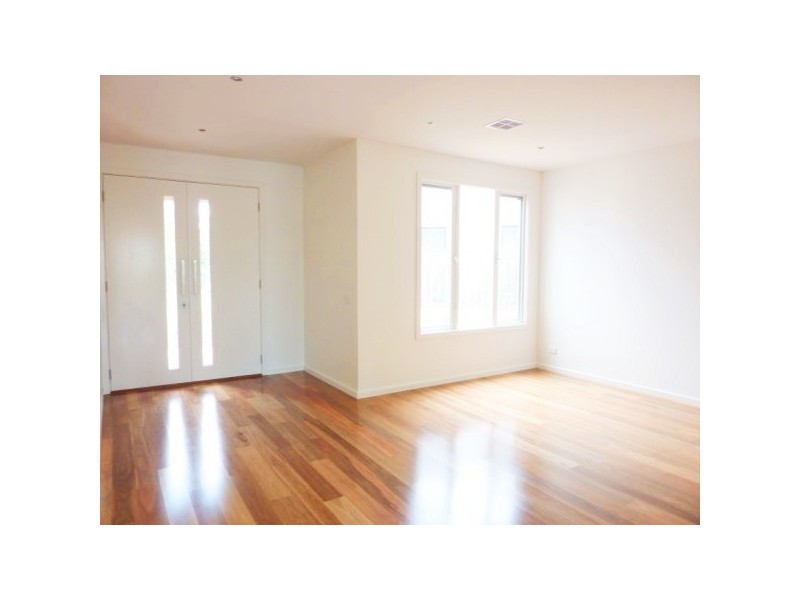 9 Viewmount Place, Sandhurst VIC 3977