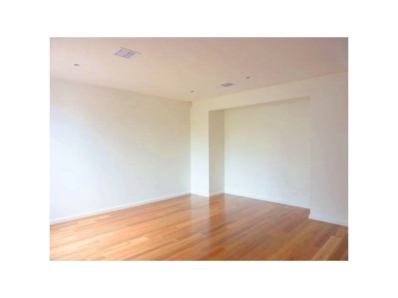 9 Viewmount Place, Sandhurst VIC 3977