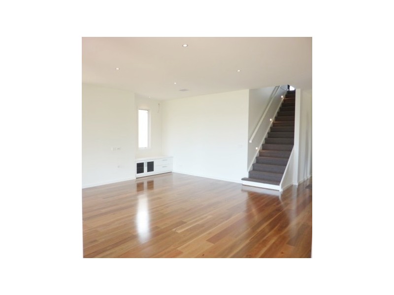 9 Viewmount Place, Sandhurst VIC 3977