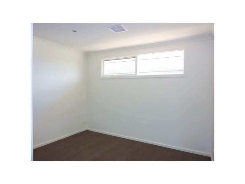 9 Viewmount Place, Sandhurst VIC 3977