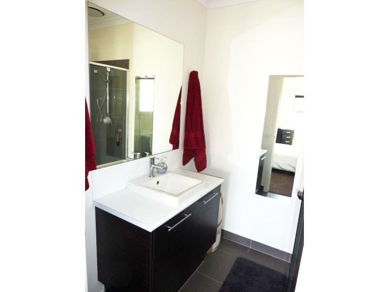 24 Tarcoola Way, Sandhurst VIC 3977