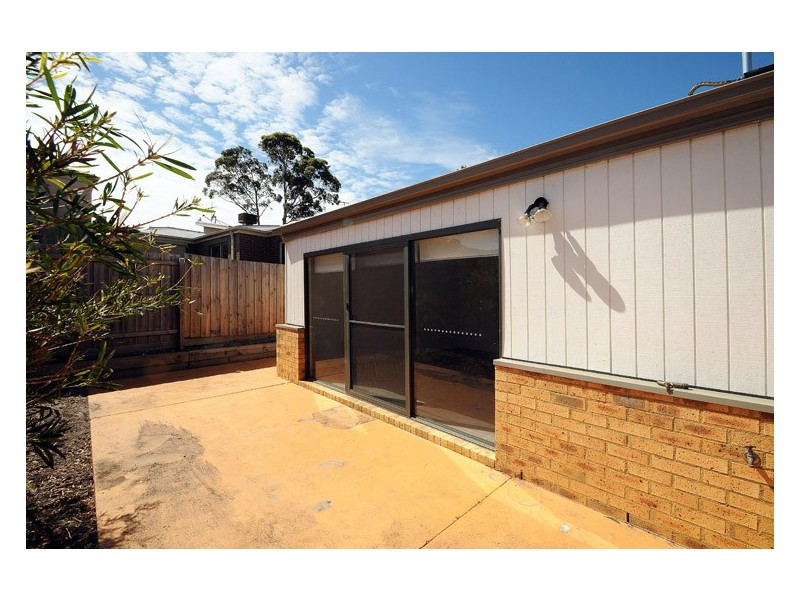 2/15 Brunnings Road, Carrum Downs VIC 3201