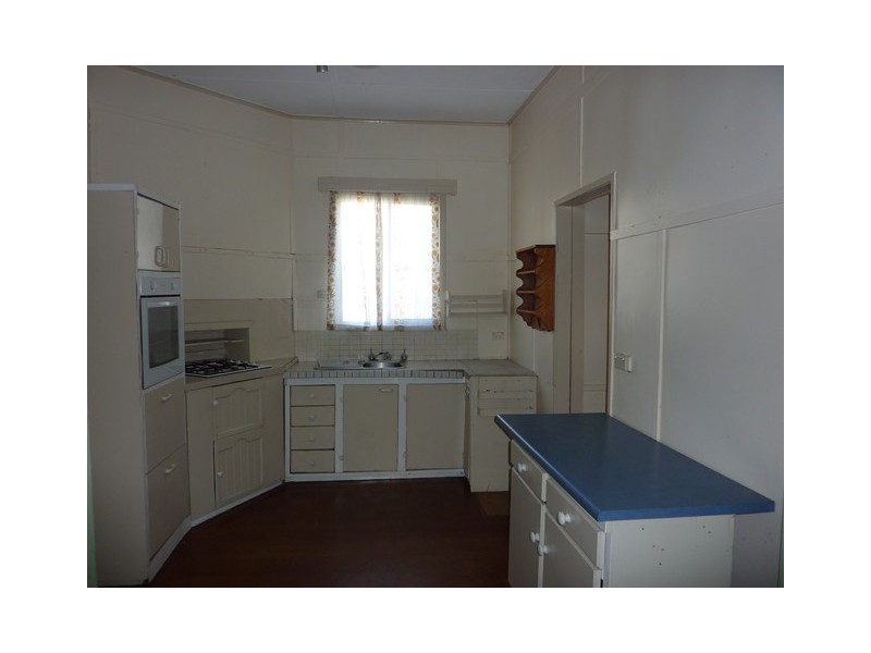 24 Birdwood Street, Frankston VIC 3199