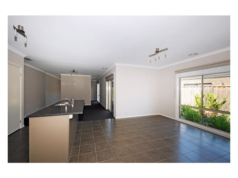 7 Tarcoola Way, Sandhurst VIC 3977