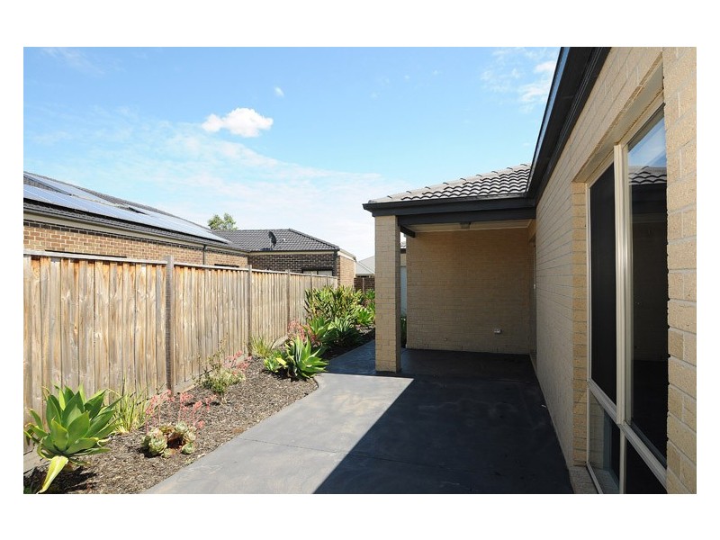 7 Tarcoola Way, Sandhurst VIC 3977