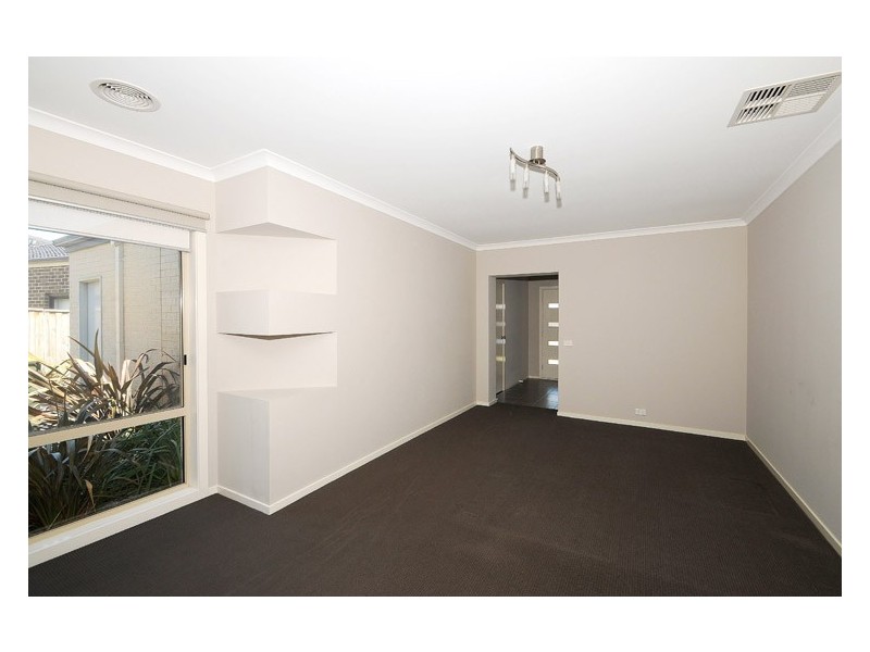 7 Tarcoola Way, Sandhurst VIC 3977