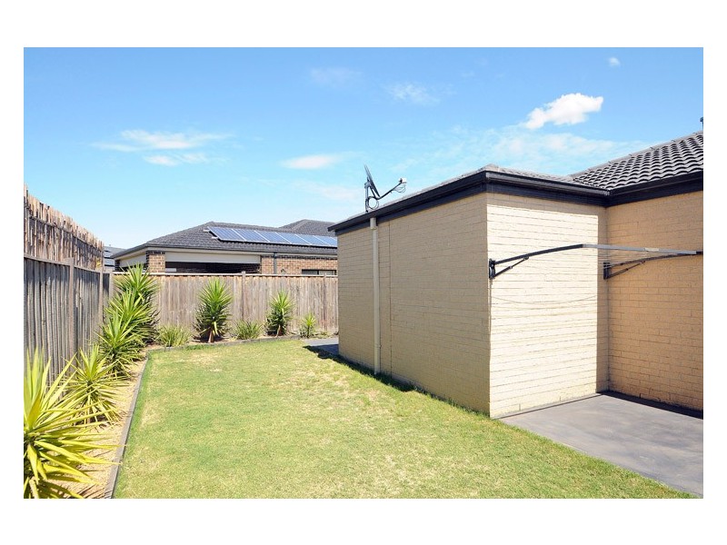 7 Tarcoola Way, Sandhurst VIC 3977