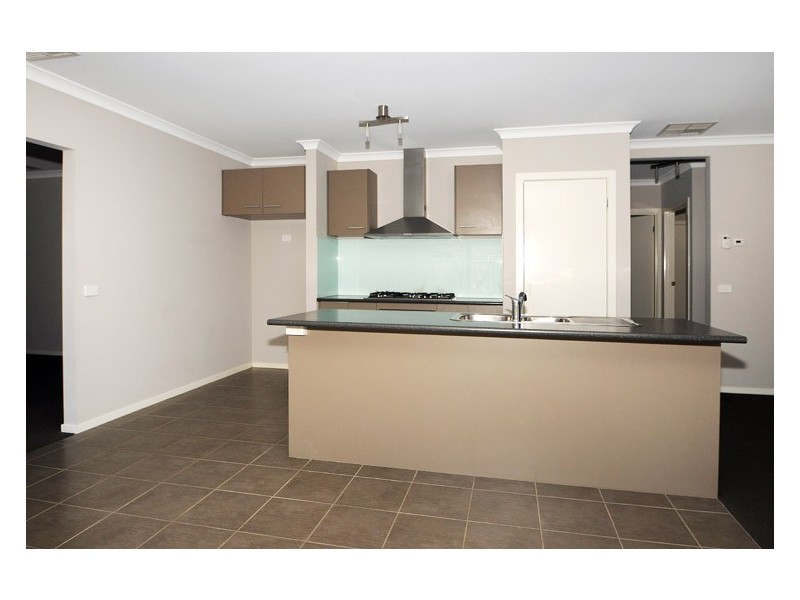 7 Tarcoola Way, Sandhurst VIC 3977