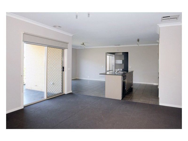 7 Tarcoola Way, Sandhurst VIC 3977