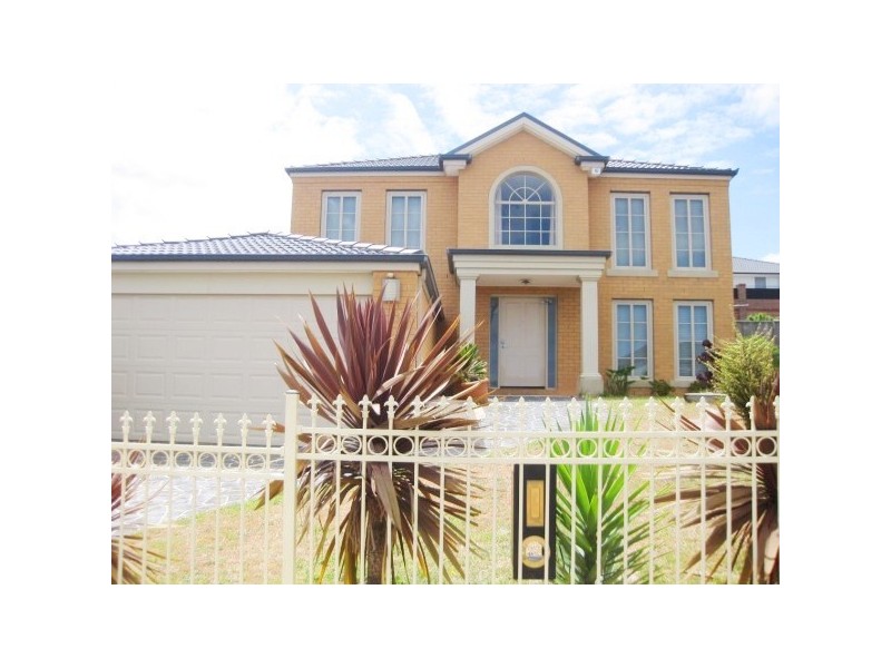 17 Emerald Rise, Skye VIC 3977