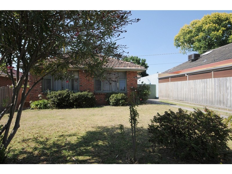 21 Dell Road, Frankston VIC 3199