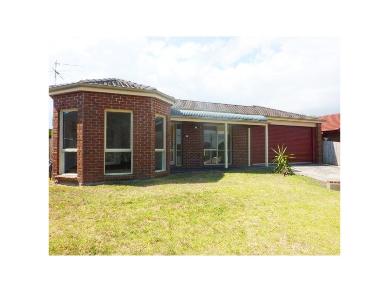 17 Rodney Court, Skye VIC 3977