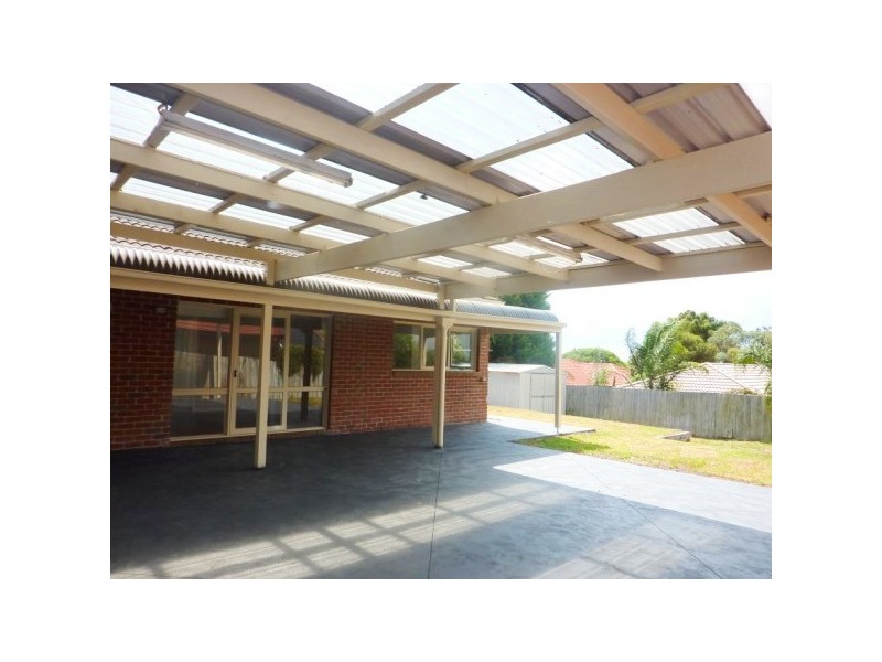 17 Rodney Court, Skye VIC 3977