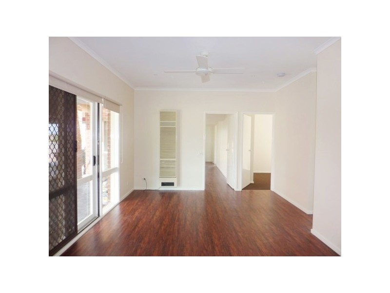 17 Rodney Court, Skye VIC 3977