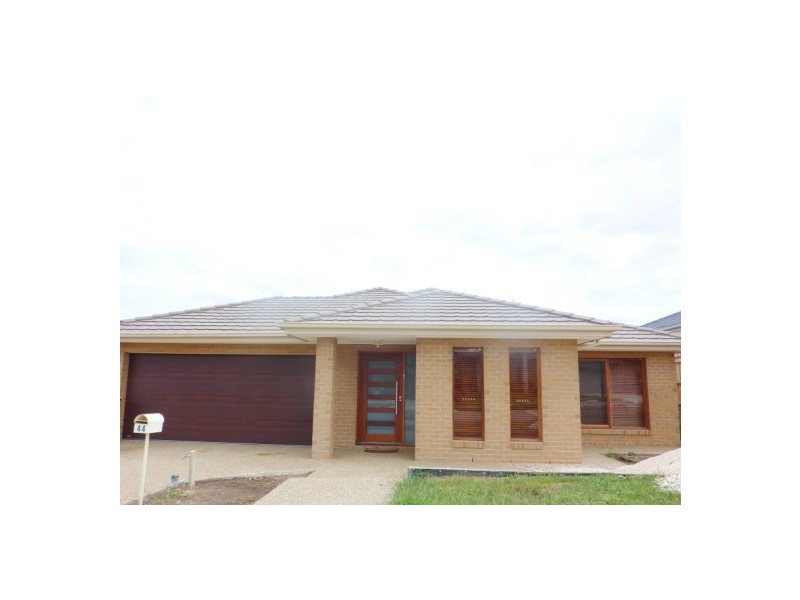 44 Emerald Rise, Skye VIC 3977