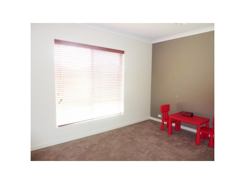 44 Emerald Rise, Skye VIC 3977