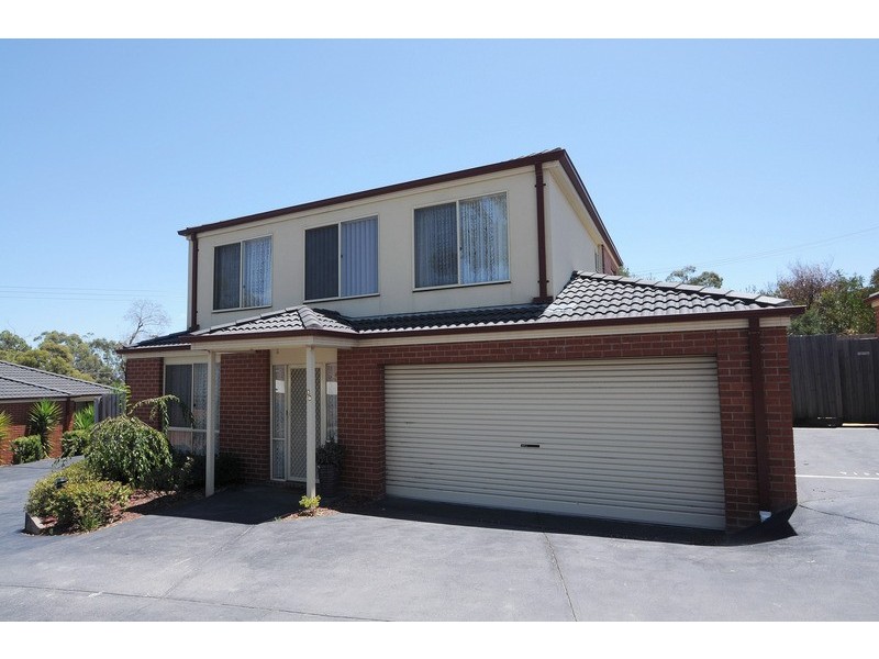 16/2 Edward Street, Langwarrin VIC 3910