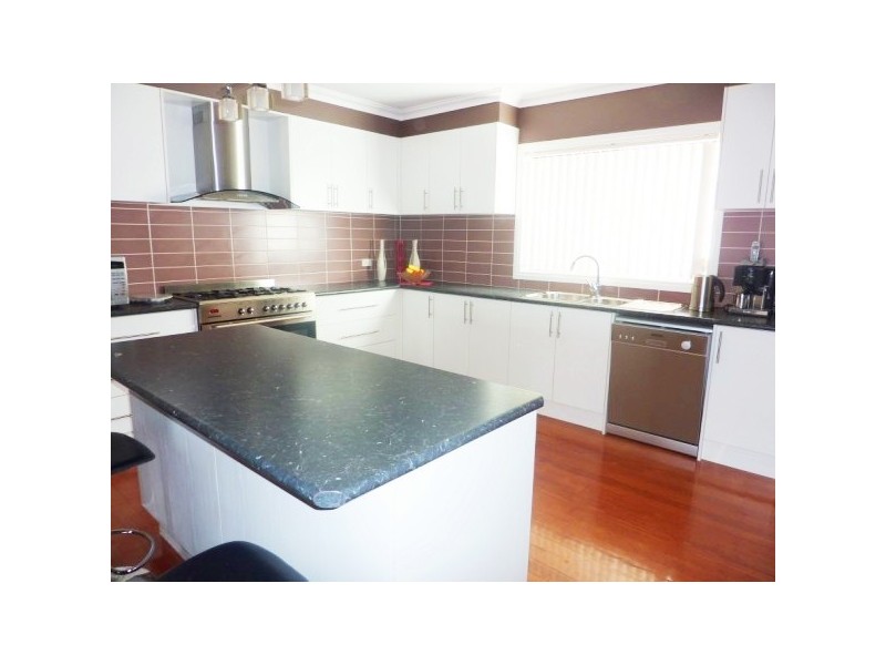 45 Sandalwood Grove, Carrum Downs VIC 3201