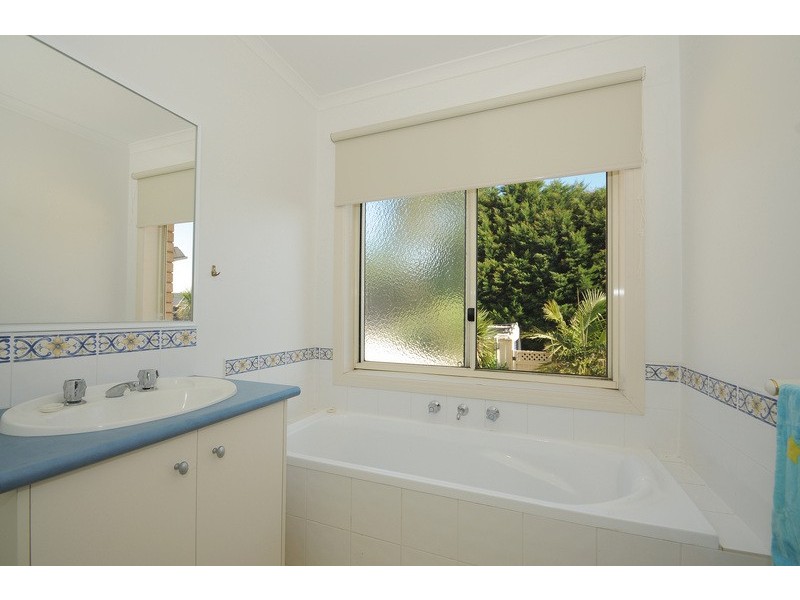 2 Overall Drive, Skye VIC 3977