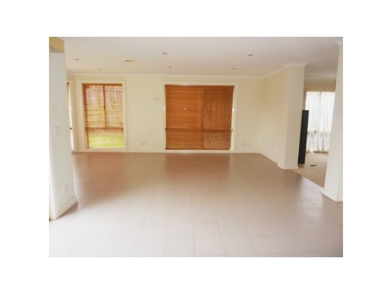 69 Gamble Road, Carrum Downs VIC 3201