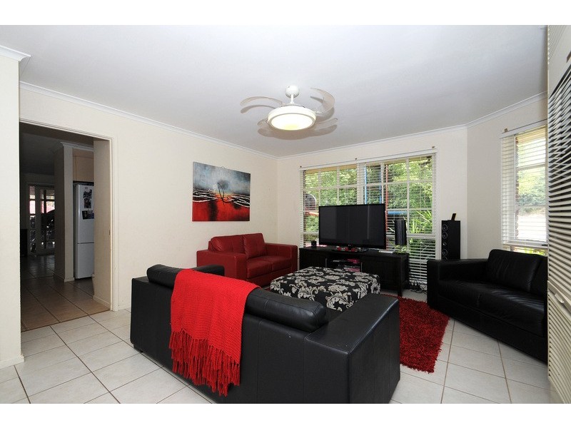 2 Dion Drive, Carrum Downs VIC 3201