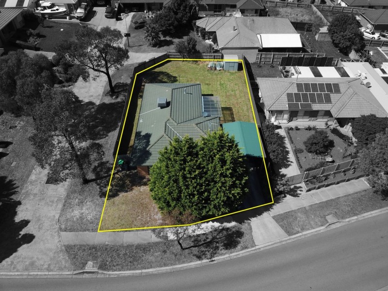 6 Chapman Street, Carrum Downs VIC 3201