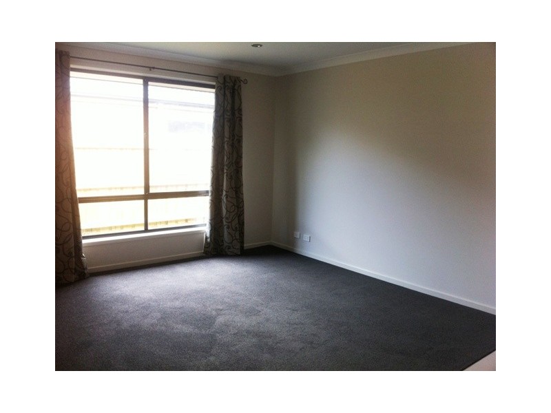 17 Paradise Way, Skye VIC 3977