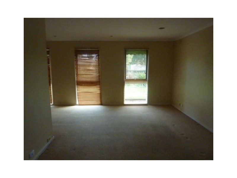 21 Hunt Drive, Seaford VIC 3198