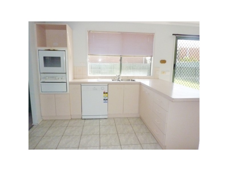 9 Pinewood Drive, Carrum Downs VIC 3201