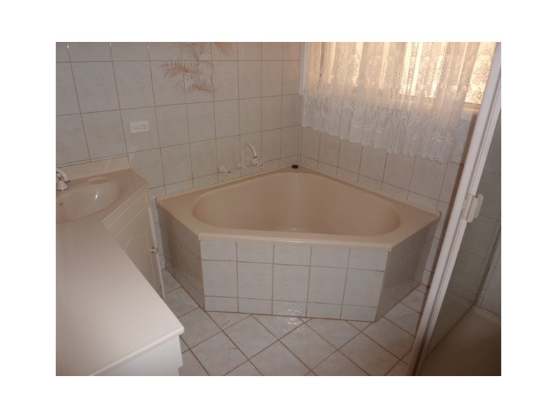 10 Lucerne Crescent, Frankston VIC 3199