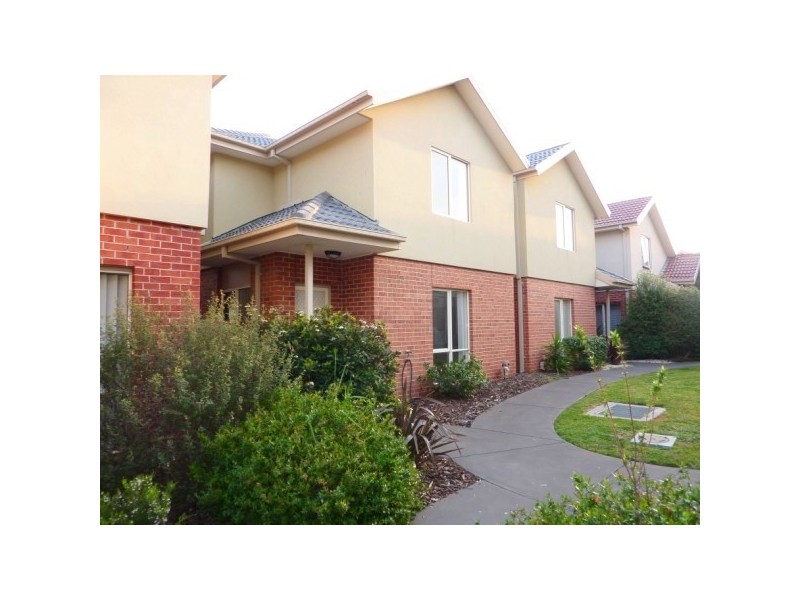 8/10 Hall Road, Carrum Downs VIC 3201