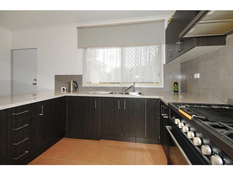 10 Lehmann Crescent, Frankston North VIC 3200