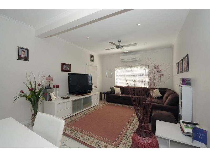 2 Mountain View Crescent, Seaford VIC 3198