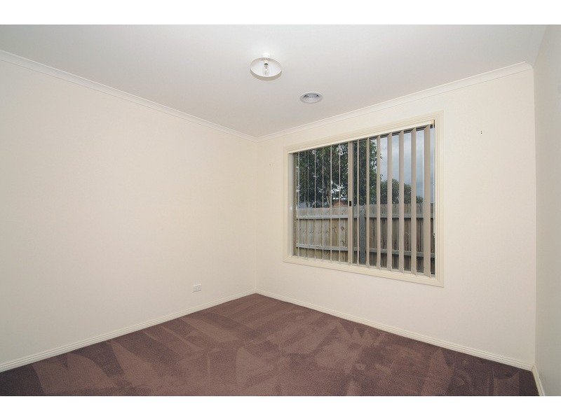 35 Pharaoh Drive, Cranbourne VIC 3977