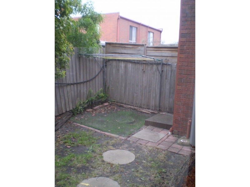 1/281 Nepean Highway, Seaford VIC 3198